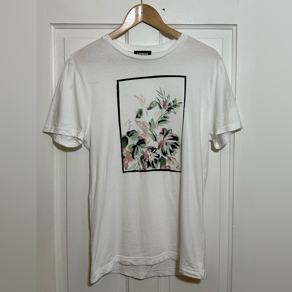 Express White Floral Tshirt